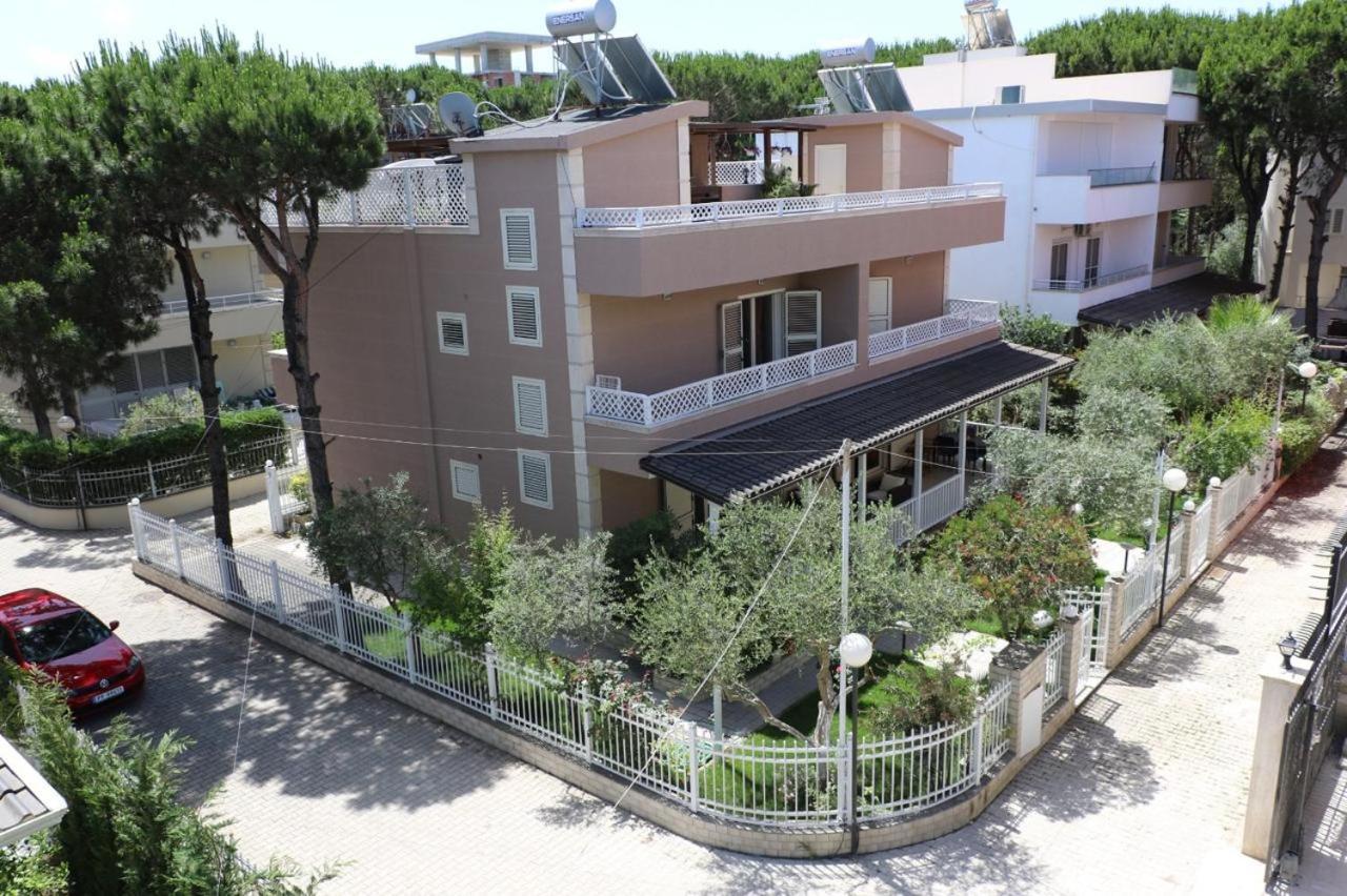 Apartment Twin Golem (Tirana)